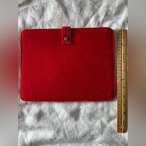 Lands' End Red and White IPad case. Tablet case. Houndstooth - Picture 3 of 4